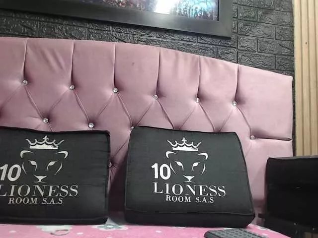 skinny-brenda on BongaCams