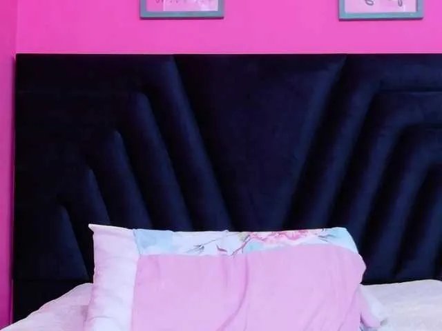 skinnyandcute on BongaCams