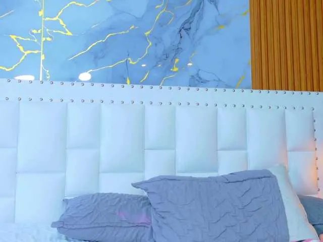 slutlittlegir on BongaCams