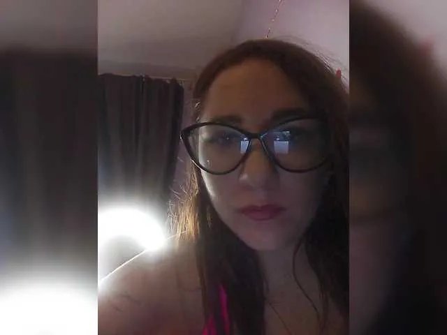 Sofa999 on BongaCams