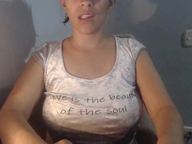 Sofiabrunni on BongaCams