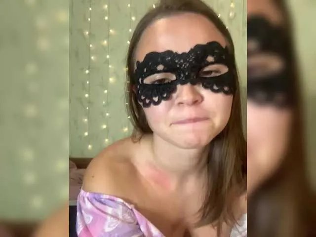 Sophialanguage on BongaCams