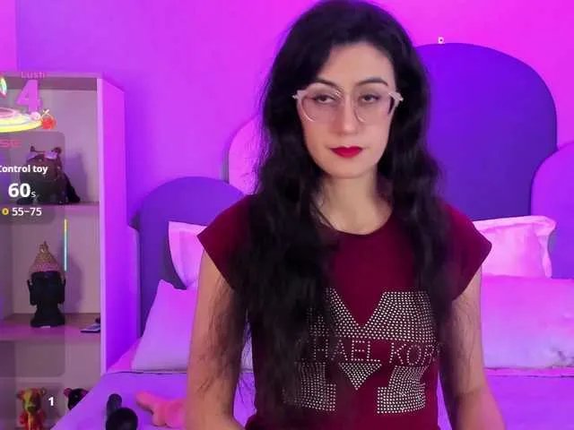 SophieGomez2 on BongaCams