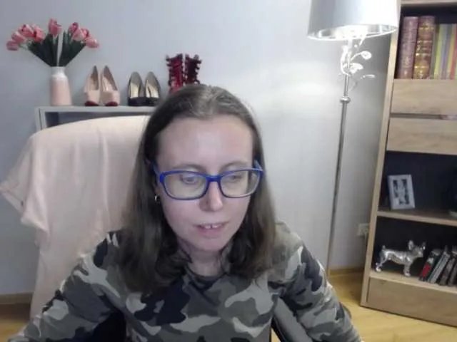 sparkleLizzy on BongaCams