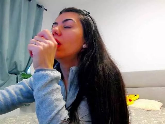 sparklyeve on BongaCams