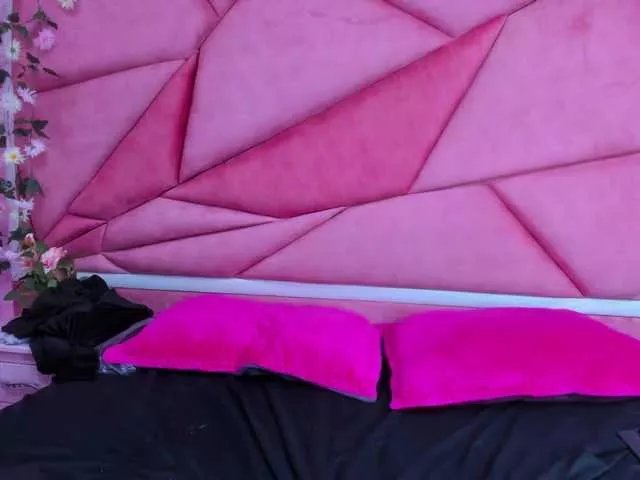 SquirtDirty on BongaCams