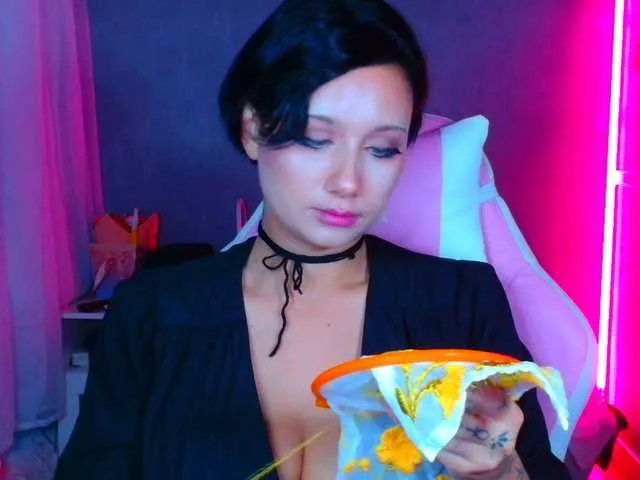 stawbarynut on BongaCams