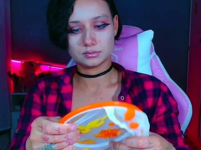 stawbarynut on BongaCams