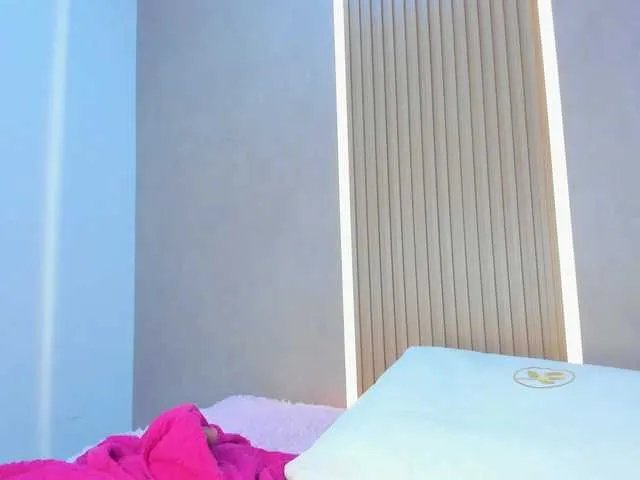 StephanySummer on BongaCams