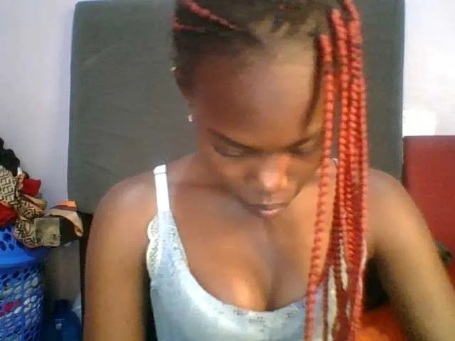 Sweet-petite on BongaCams