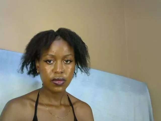 Freechat Sweetkiki on BongaCams