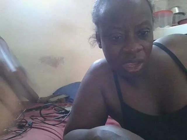 Swityass24 on BongaCams