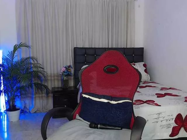 talianapalacios on BongaCams