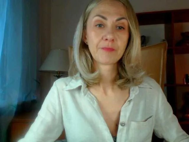 Tanya6547 on BongaCams