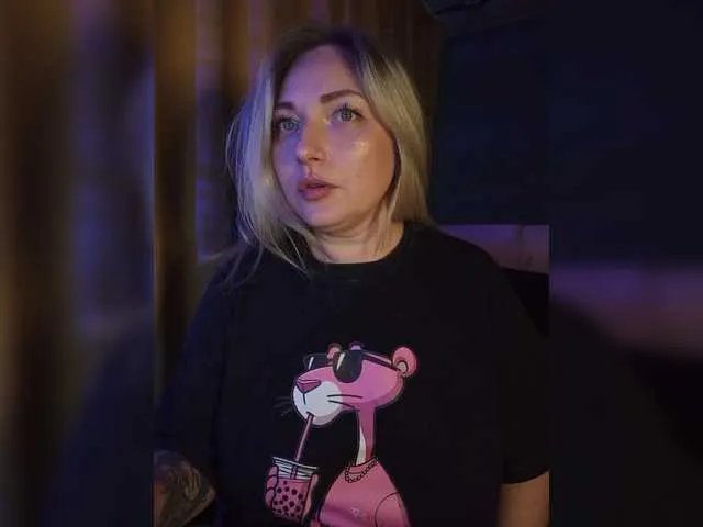 Tanysha-1 on BongaCams