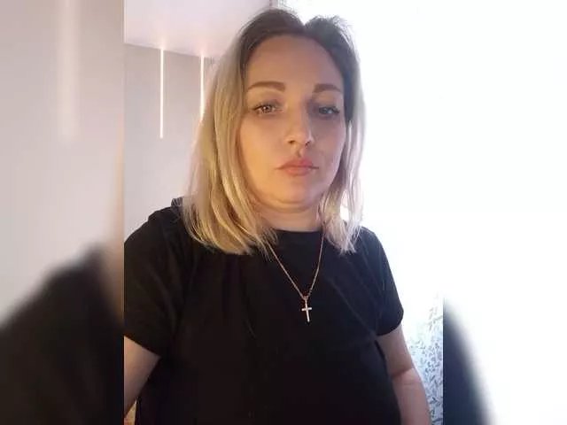 Tanysha-1 on BongaCams