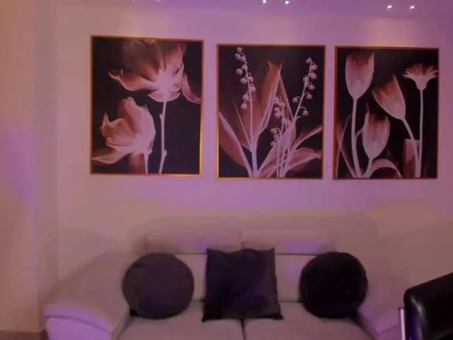 TaraLawrence on BongaCams