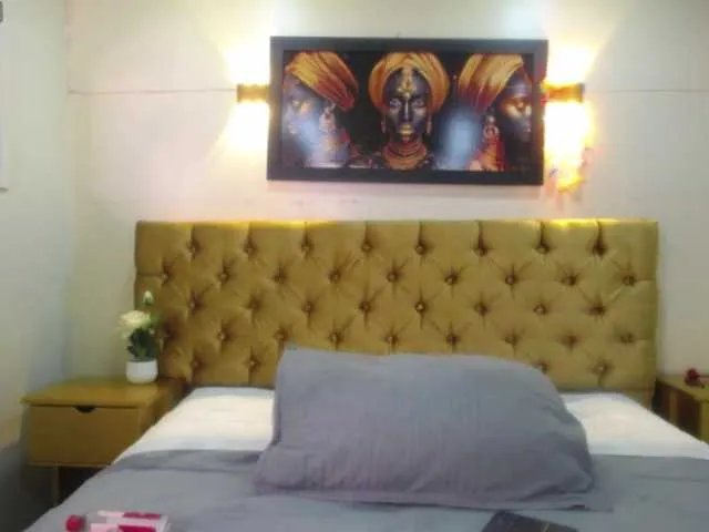 tiiny-emilly on BongaCams