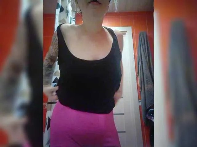 Freechat TilyTily on BongaCams