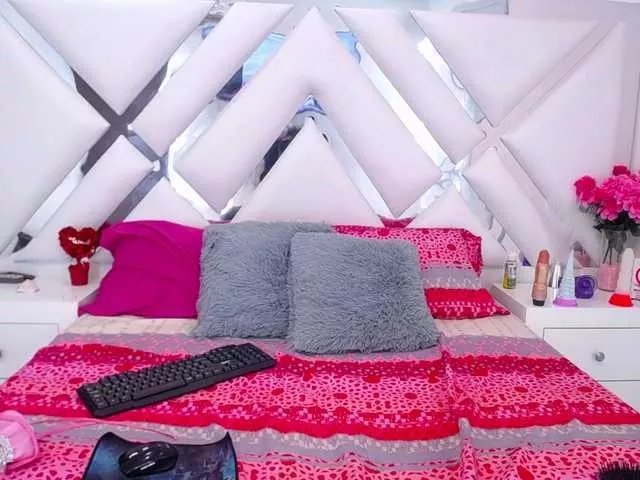 tinafox on BongaCams