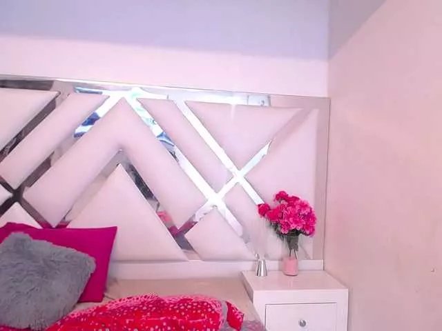 tinafox on BongaCams