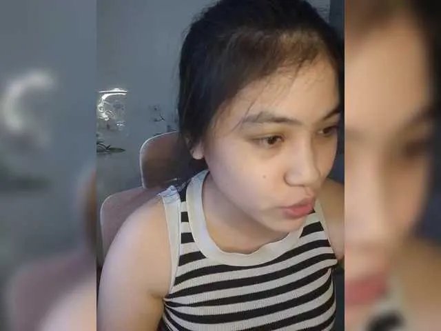 truc11 on BongaCams