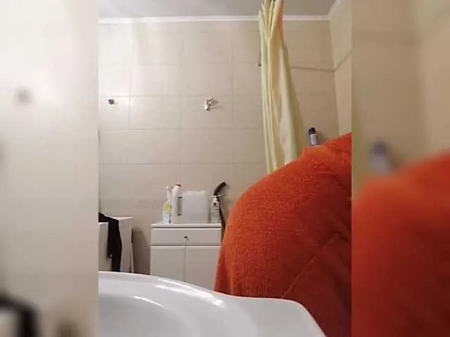 ula2015 on BongaCams