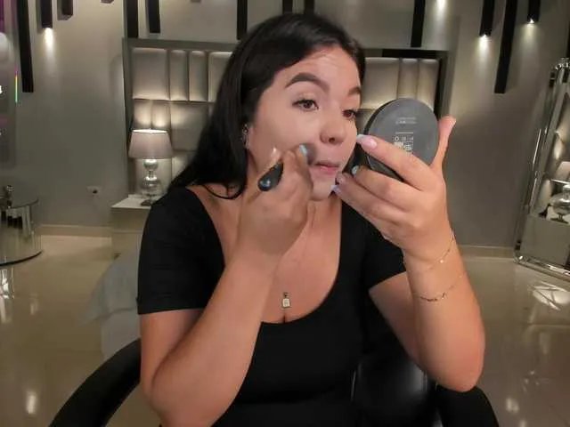 ValeriaRoldan on BongaCams