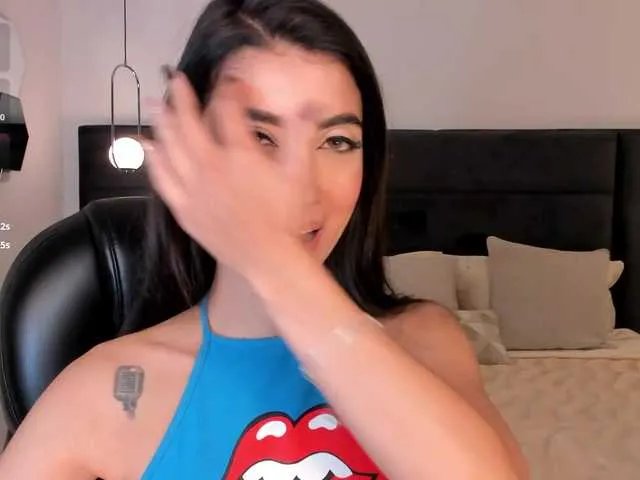 ValeriaVelvet on BongaCams