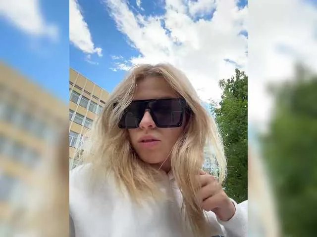 VibroMashulkaDashulka on BongaCams