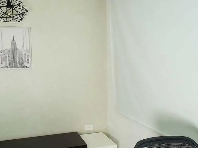 Victoria-Collins on BongaCams