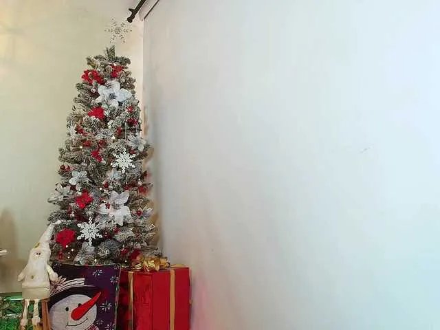 Victoria-Collins on BongaCams