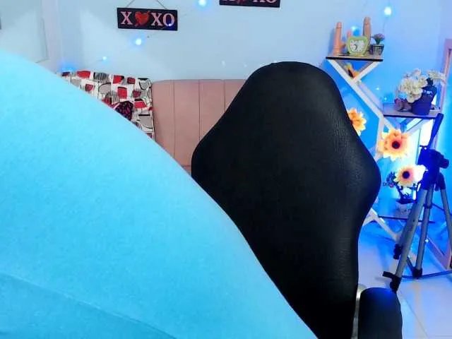 victoria-jones on BongaCams