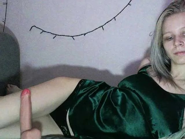 White-snow on BongaCams