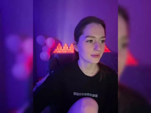 whiteTEAa on BongaCams