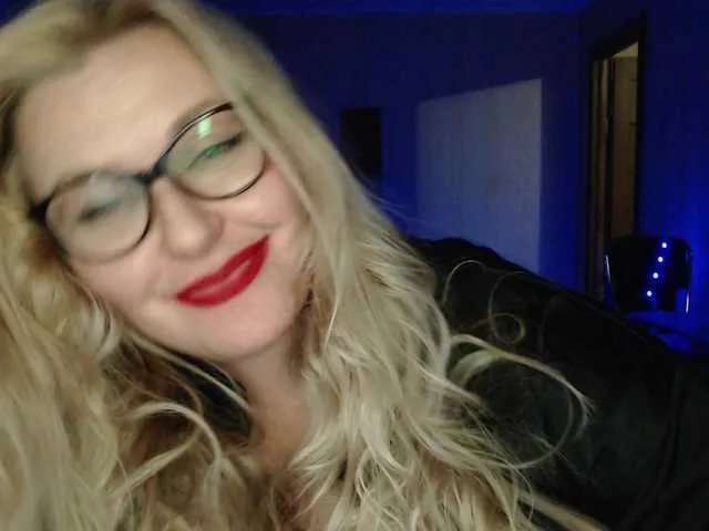 WifeyNusha on BongaCams
