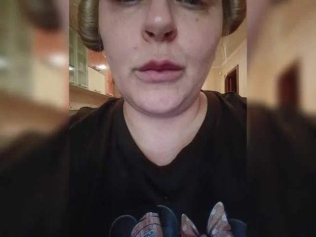 WifeyNusha on BongaCams