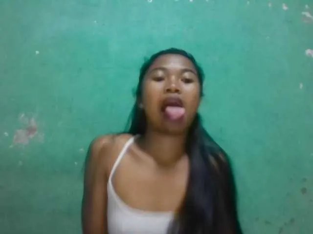 Yaellah on BongaCams