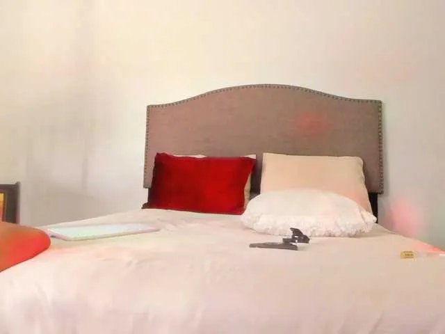 Yiauana on BongaCams