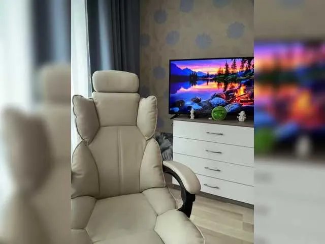 ymnichka on BongaCams