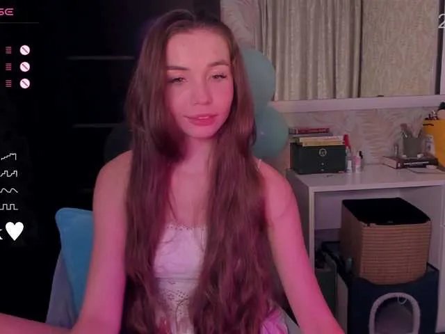 YonaBones on BongaCams