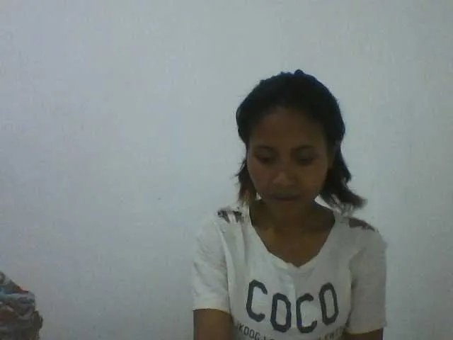 YoungNatie on BongaCams