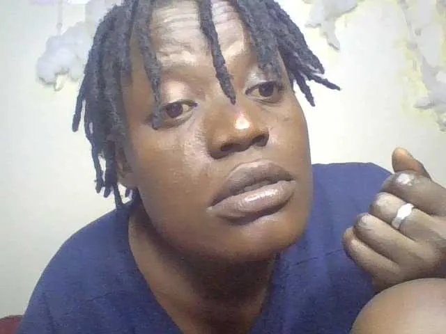 YourDreamGirl on BongaCams