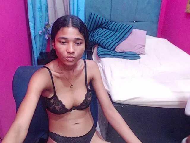 zarinabeautiful — Hello, welcome to our room. We are a Latino duo ready to fulfill all your fetishes. We have no limits.:fuck_tits  :jerking  :big_cock  :bj  :hot 