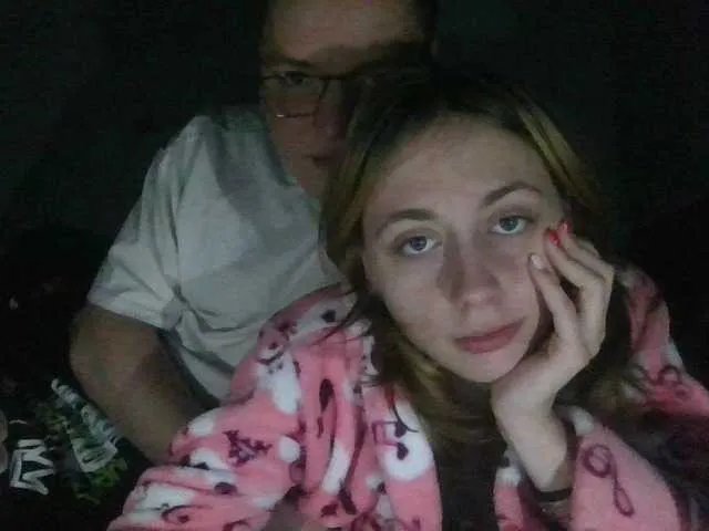 BongaCams Zero-One is Freechat Zero-One — Hey, we're new here, so we don't know everything and we're inexperienced. Would you like to have a good time with us and teach us something interesting? Intimate in privat chat.