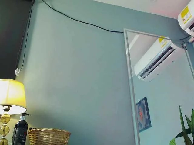 zoeyfox on BongaCams