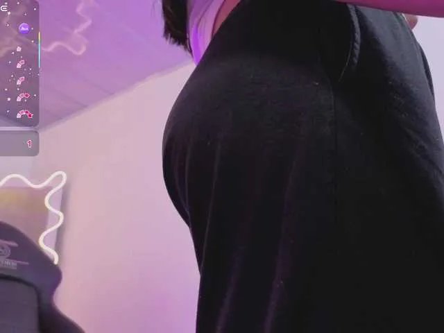 ZURY-TAY on BongaCams