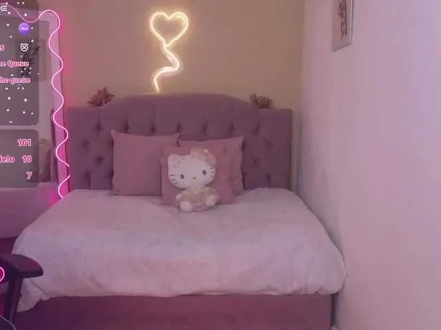 ZURY-TAY on BongaCams