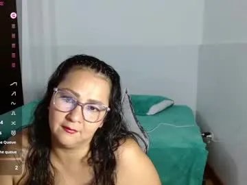 18and45couple on Chaturbate