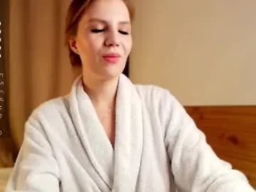 1slavicdoll on Chaturbate